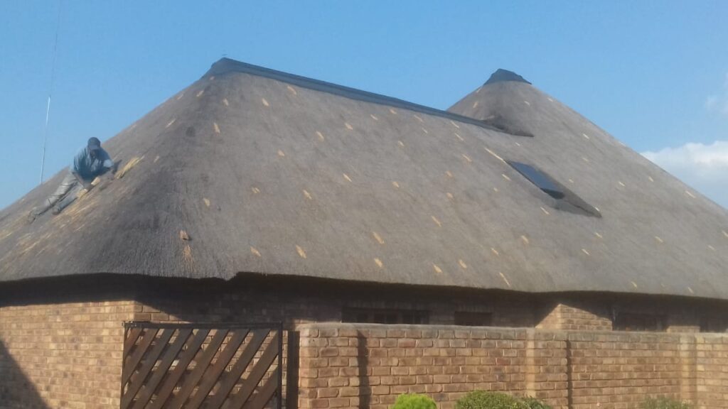 Brushing thatch services